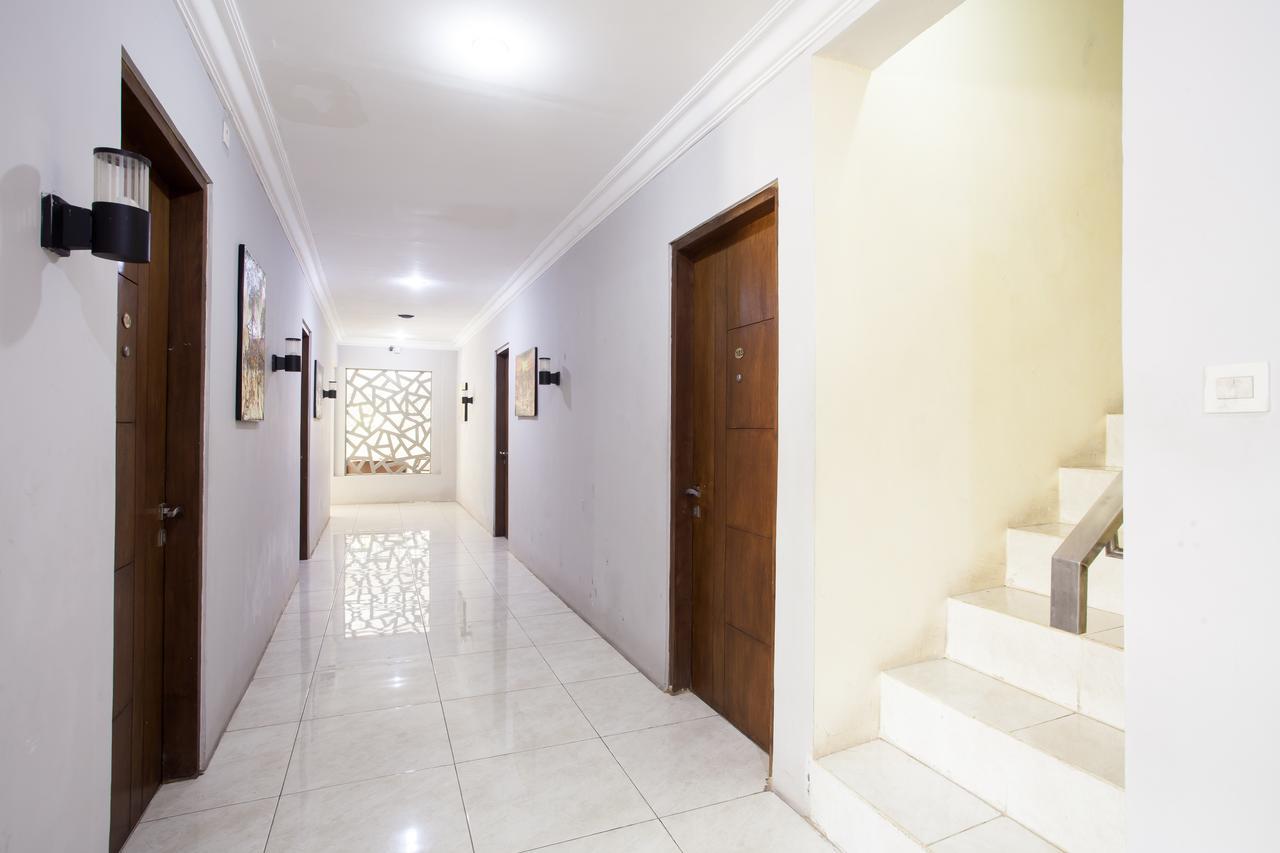 Reddoorz Near Marvel City Mall Wonotjolo エクステリア 写真